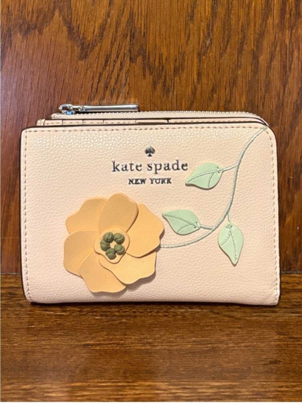 NWT-Kate Spade-Small L-Zip Wallet-Floral Appliqué-Fresh Peach-$219: